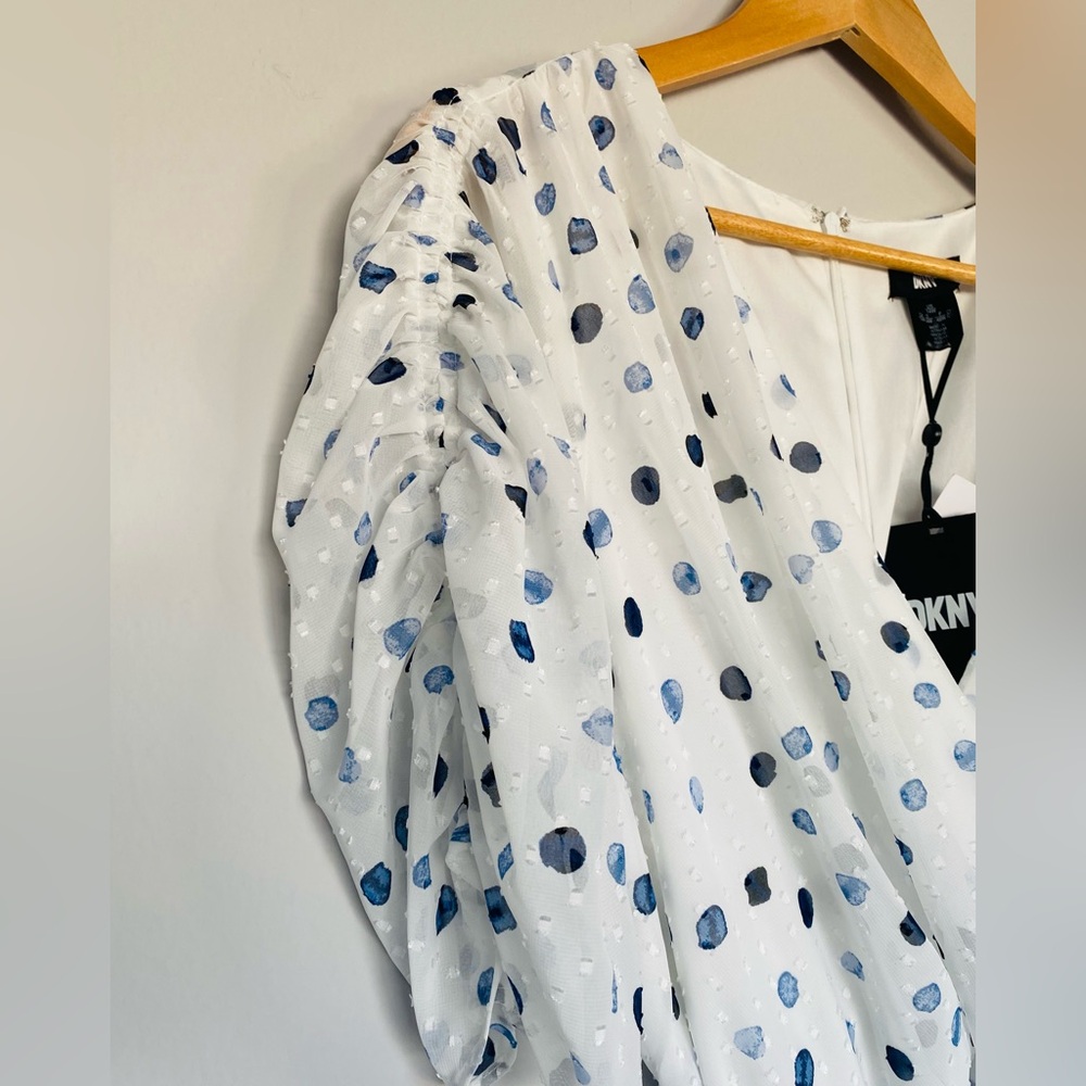 NWT! DKNY Midi White and Blue Polka Dots Wrap Dress with Puff Sleeves! Size 14W! - Picture 3 of 12